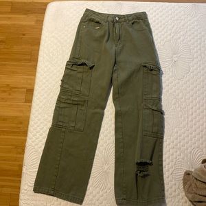 Army green cargo pants